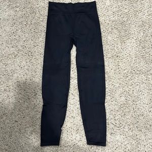 VS Pink Active leggings. Size: M/L